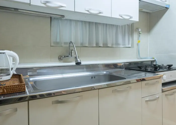 Apartamento 'mor Stay'6 People,airport Bus,mang-won Market 3 Min,홍대 10 Min,명동 20 Min,han River Park *